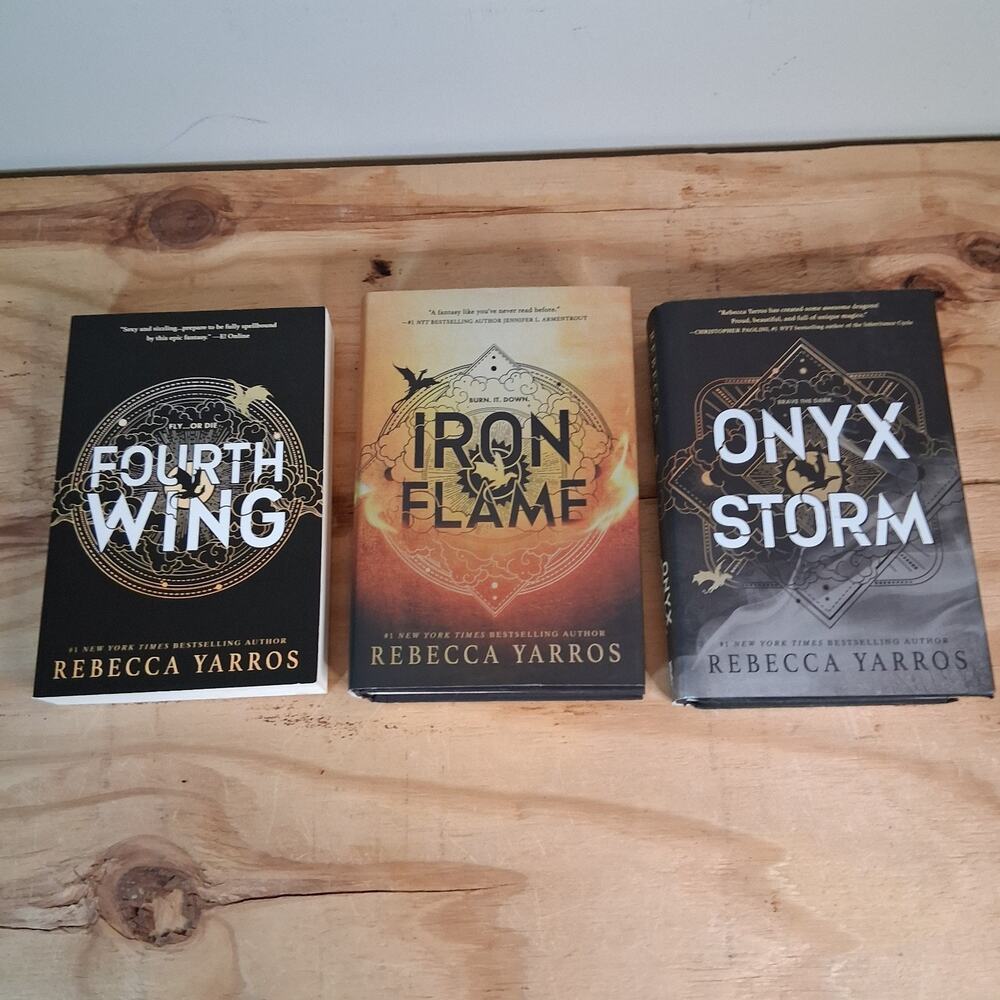 Fourth Wing Series Rebecca Yarros 3 Book Set Iron Flame Onyx Storm First Edition